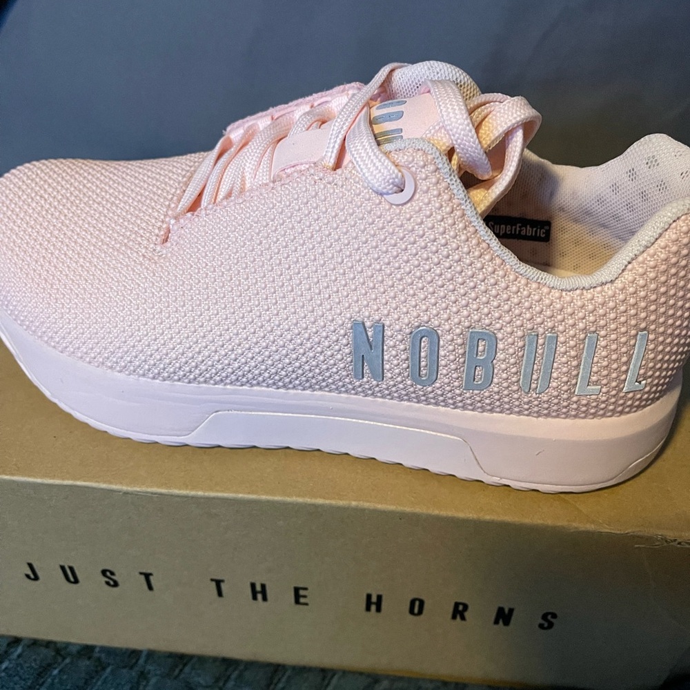 New In Box NO BULL PINK 6.5 Never Worn .